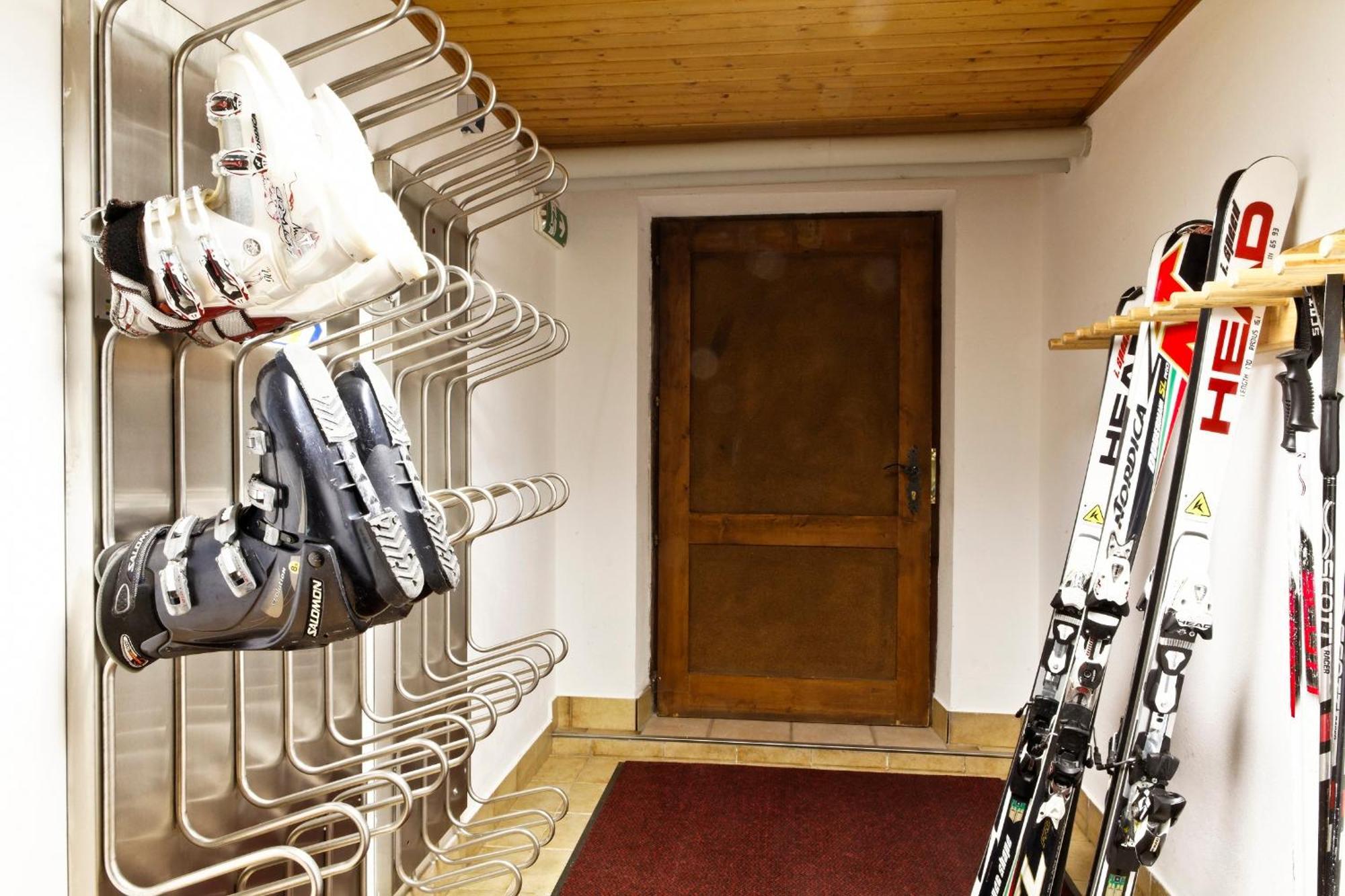 Gaestehaus Oblasser Майрхофен Экстерьер фото